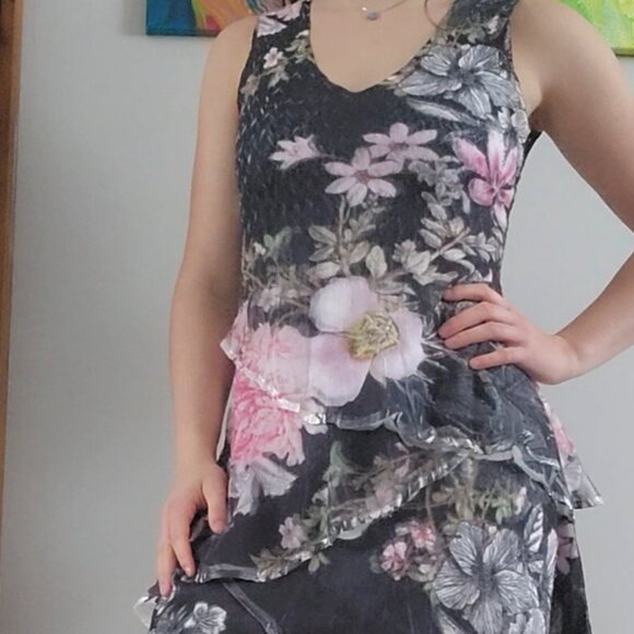 Floral layered dress - Picture 3 of 11